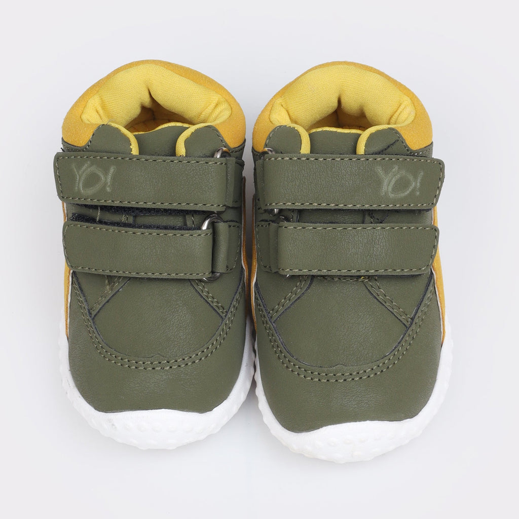 Kids Close Shoes