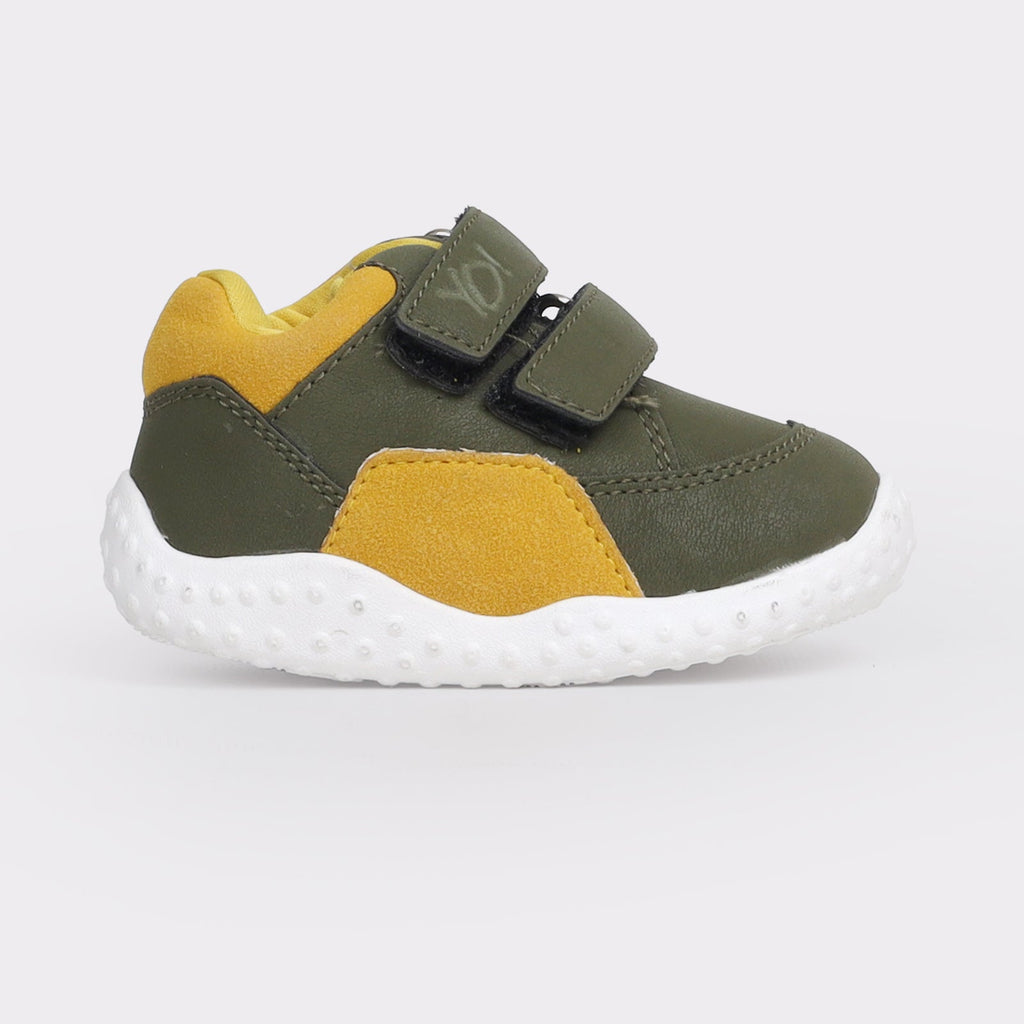 Kids Close Shoes
